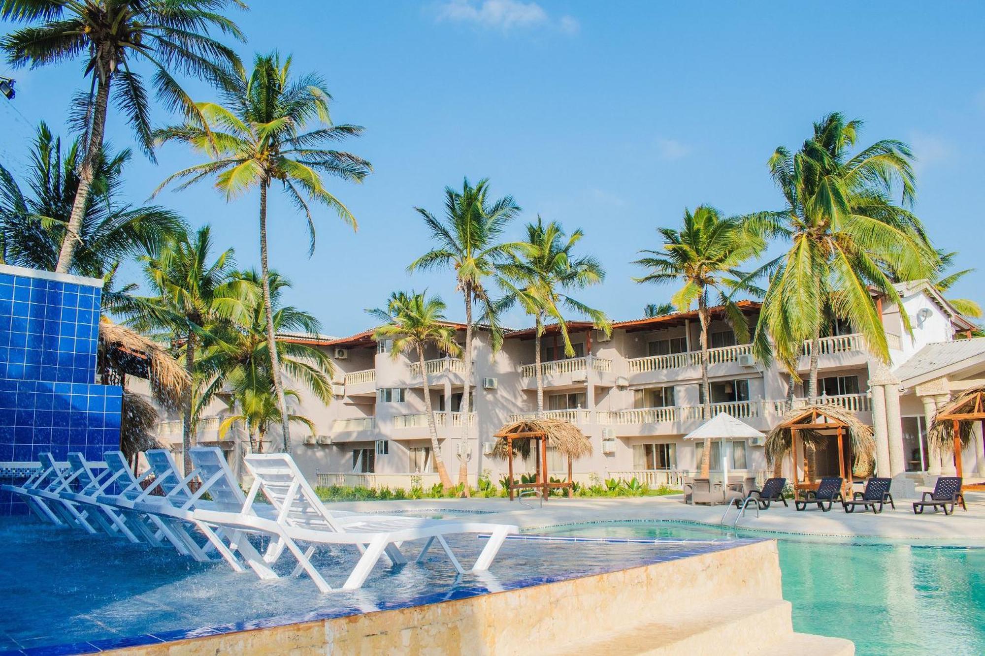Playa Palmeras Beach Resort Cartagena エクステリア 写真