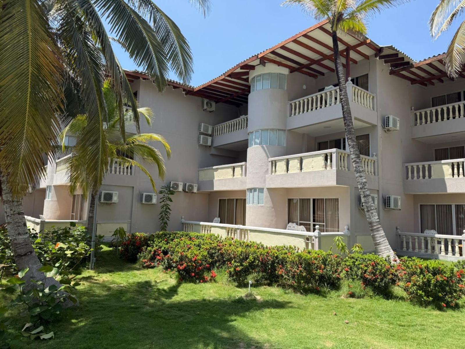 Playa Palmeras Beach Resort Cartagena エクステリア 写真