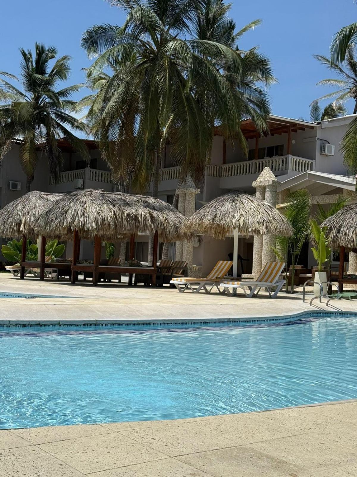 Playa Palmeras Beach Resort Cartagena エクステリア 写真